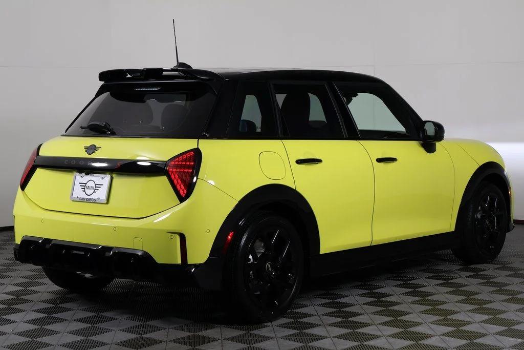 mini hardtop 4 door 2026 WMW53GD08T2X88371 image mini hardtop 4 door 2026 WMW53GD08T2X88371 image